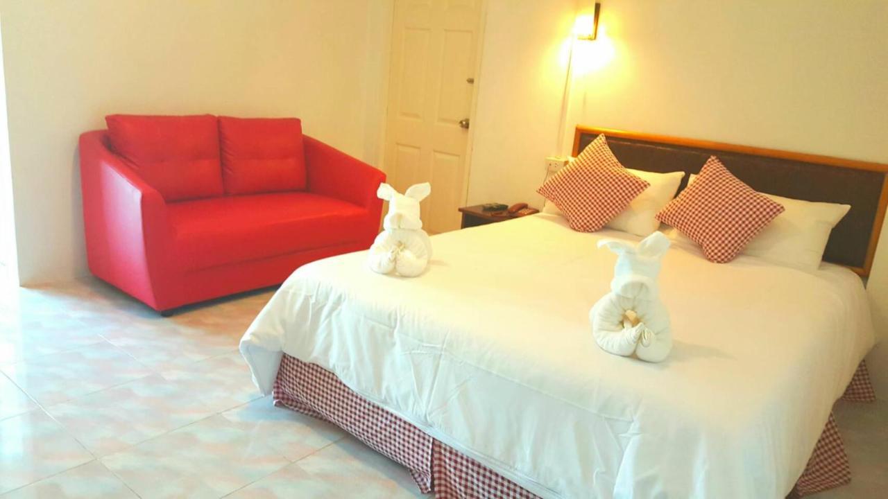 Hotel De Ratt Phuket Exterior foto