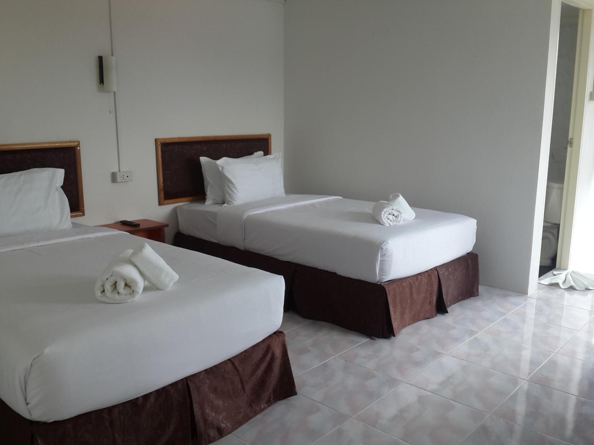 Hotel De Ratt Phuket Quarto foto